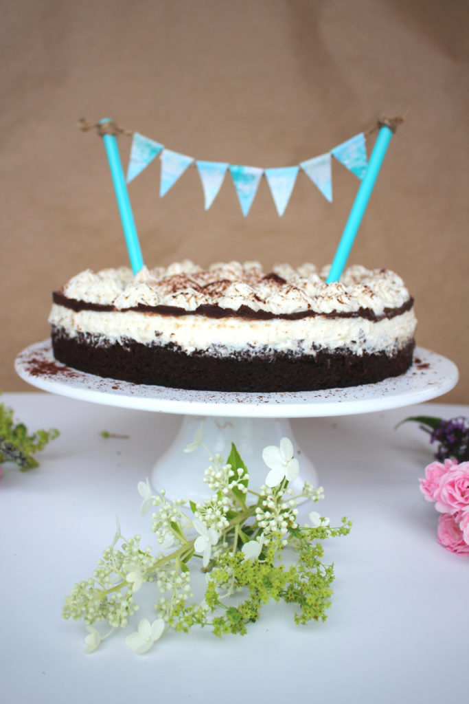 Einfache Schokotorte (schmeckt fast wie Kinder Pingui) - Zimtliebe ...