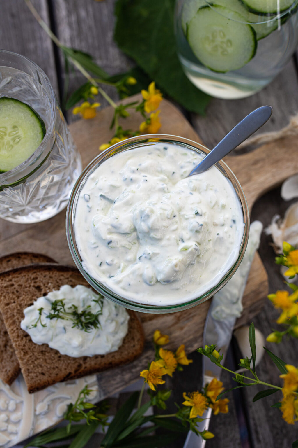 Bestes Tzatziki selber machen (Tzaziki) - Zimtliebe- Schnelle Rezepte ...