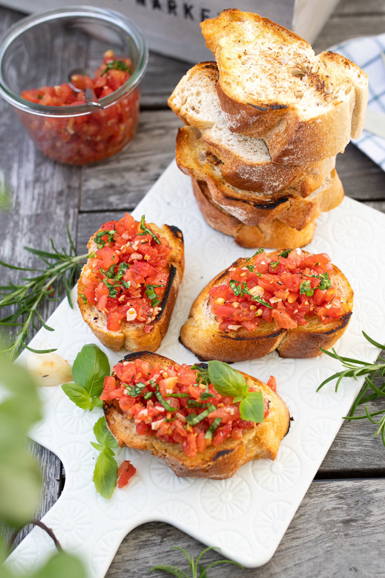 Einfach Bruschetta selber machen - Zimtliebe- Schnelle Rezepte backen ...