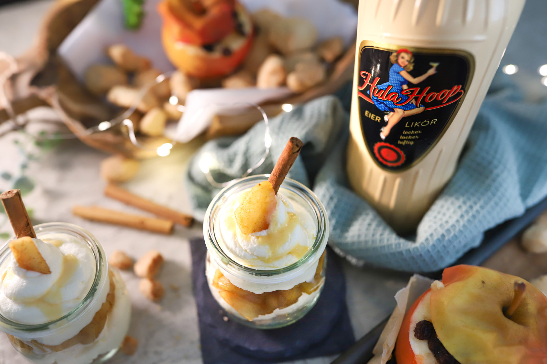 Bratapfel Schicht-Dessert im Glas mit Eierlikör Shot - Zimtliebe ...