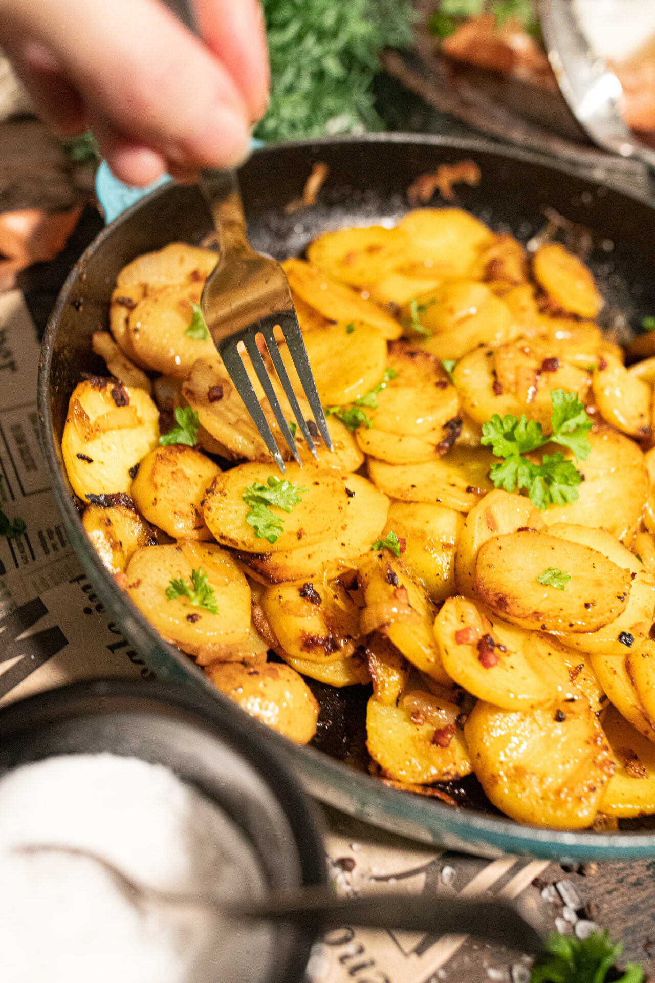 Beste Bratkartoffeln aus gekochten Kartoffeln - Zimtliebe- Schnelle ...
