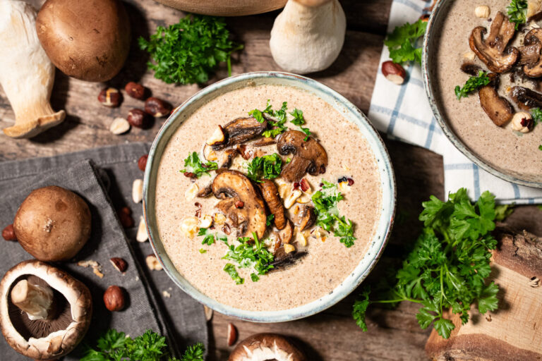 Schnelle Pilzsuppe mit Champignons - Super cremig - Zimtliebe- Schnelle ...