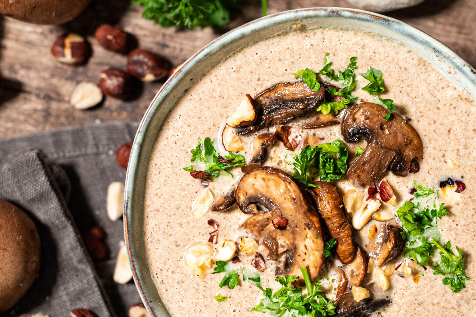 Schnelle Pilzsuppe mit Champignons - Super cremig - Zimtliebe- Schnelle ...