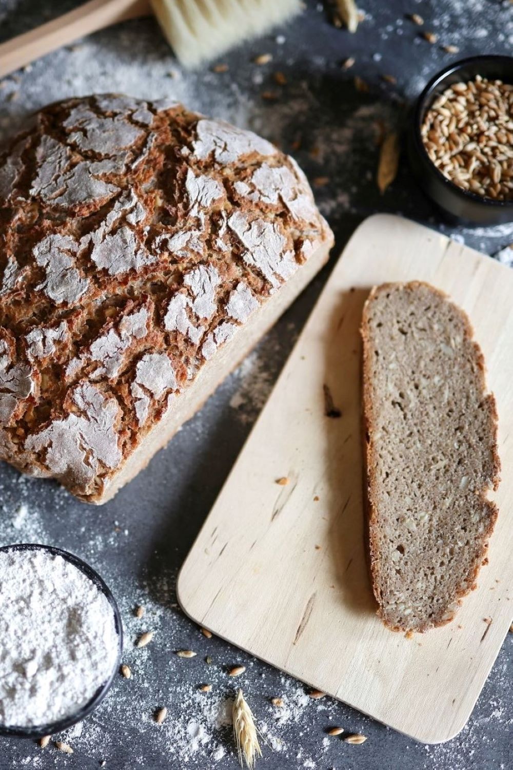 Roggenbrot mit Sauerteig selbst backen - So einfach geht&amp;#39;s! - Zimtliebe ...