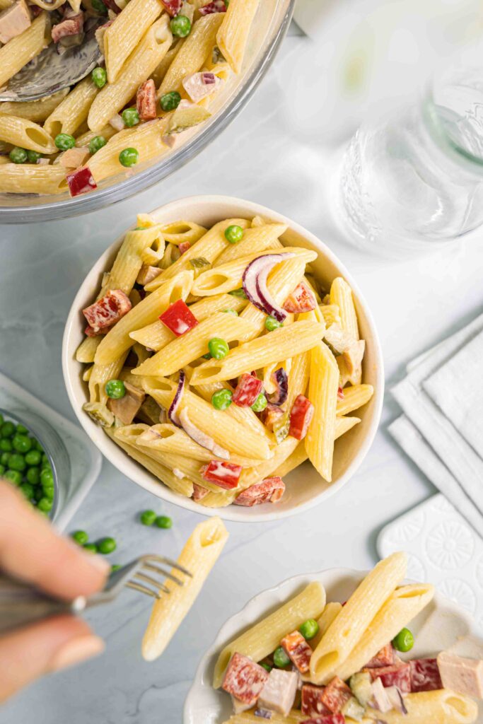 schneller Nudelsalat mit mayo
