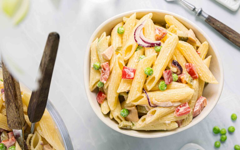 Schneller Nudelsalat mit Mayo