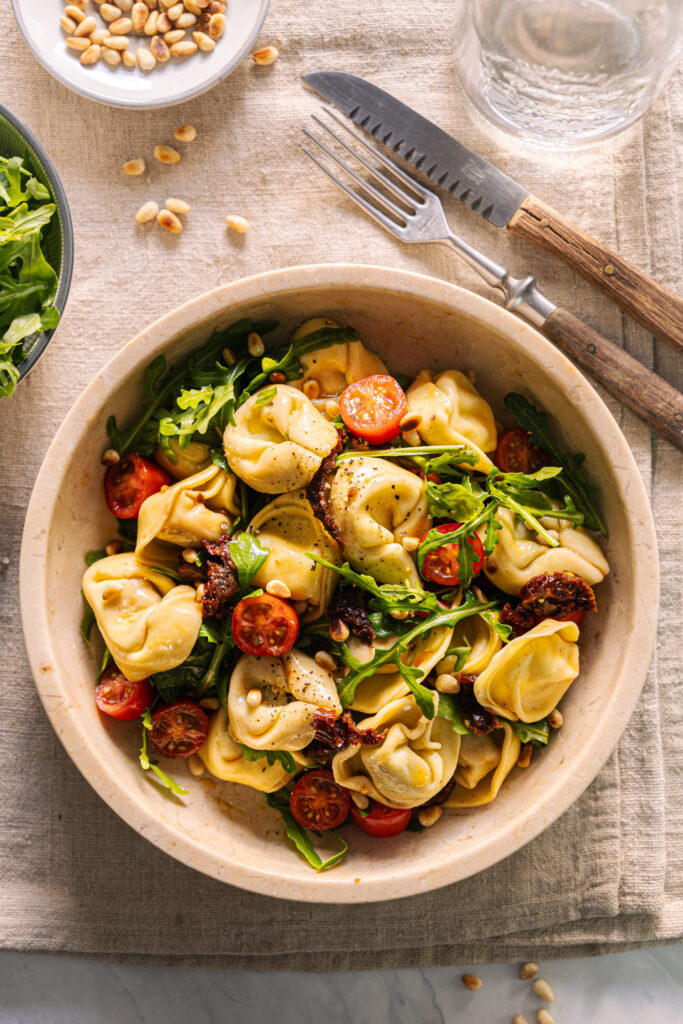 vegetarischer tortellinisalat